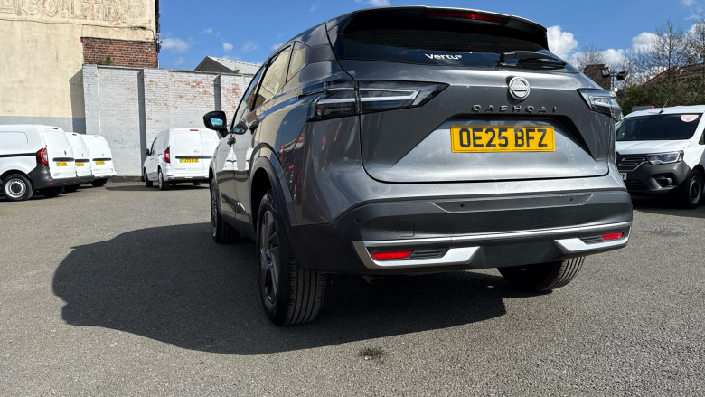 Nissan Qashqai 1.3 DiG-T MH 158 Acenta Premium 5dr Xtronic Petrol Hatchback